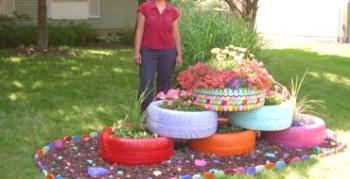 Ako maľovať kvetinové záhony pneumatík alebo iných materiálov